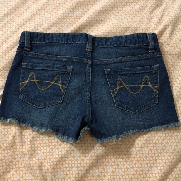 Mossimo Supply Co.  shorts.  Size 7. - Picture 5 of 7